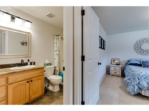 Tiny photo for 28 Sandalwood Loop, Creswell, OR 97426 (MLS # 668494411)