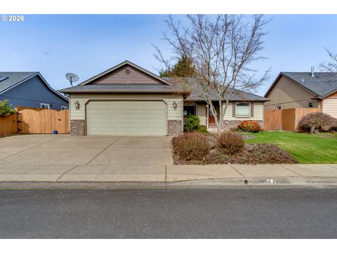 Tiny photo for 28 Sandalwood Loop, Creswell, OR 97426 (MLS # 668494411)