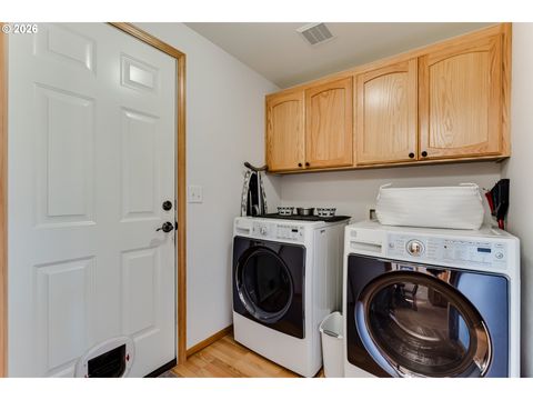 Tiny photo for 28 Sandalwood Loop, Creswell, OR 97426 (MLS # 668494411)