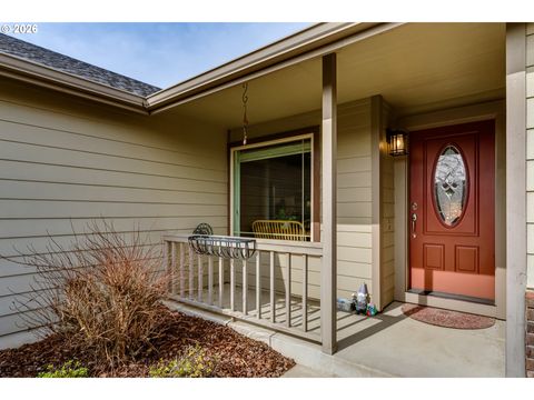 Tiny photo for 28 Sandalwood Loop, Creswell, OR 97426 (MLS # 668494411)