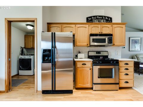 Tiny photo for 28 Sandalwood Loop, Creswell, OR 97426 (MLS # 668494411)