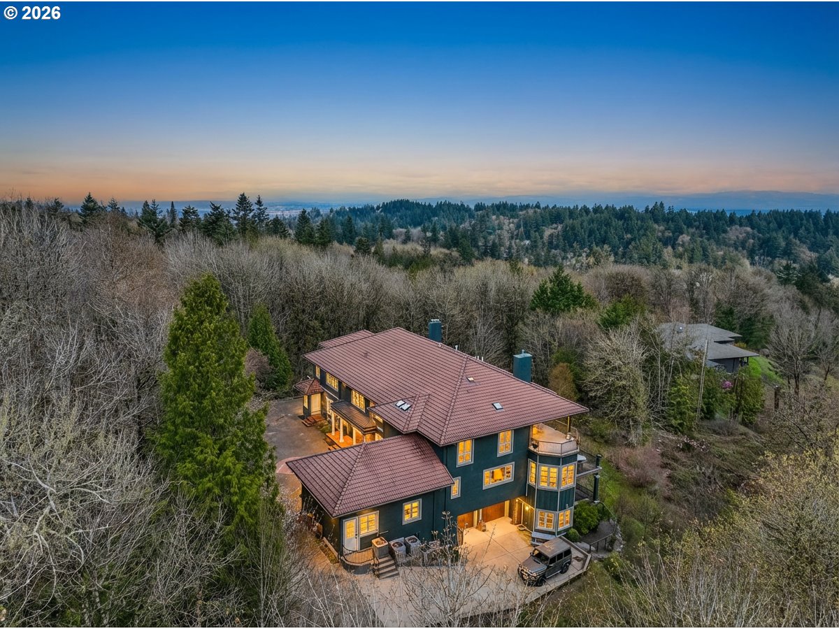 7910 NW GALES RIDGE LN