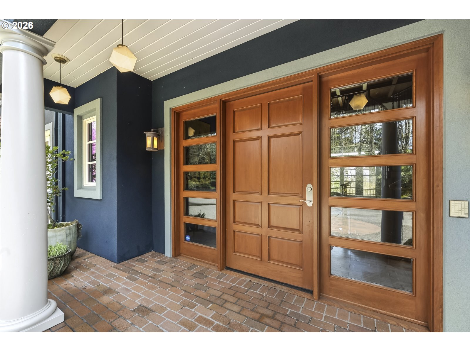 7910 NW GALES RIDGE LN