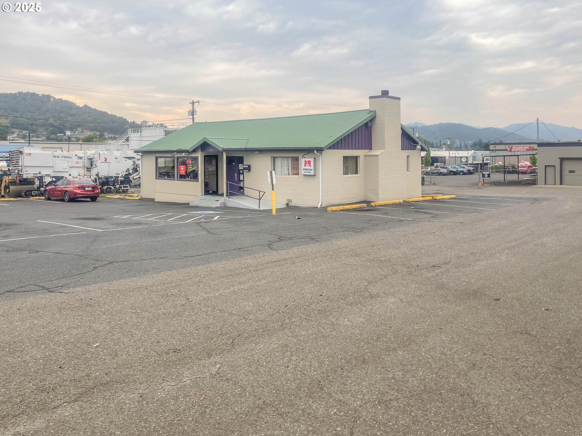 177 NW GARDEN VALLEY BLVD