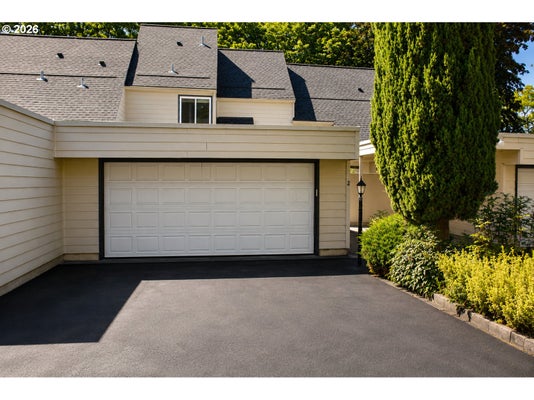381 NE VILLAGE SQUIRE AVE UNIT 2, GRESHAM, OR 97030 - Image 04de4ed618d4070bc4c9e2fcd5ce0aad/1777552986