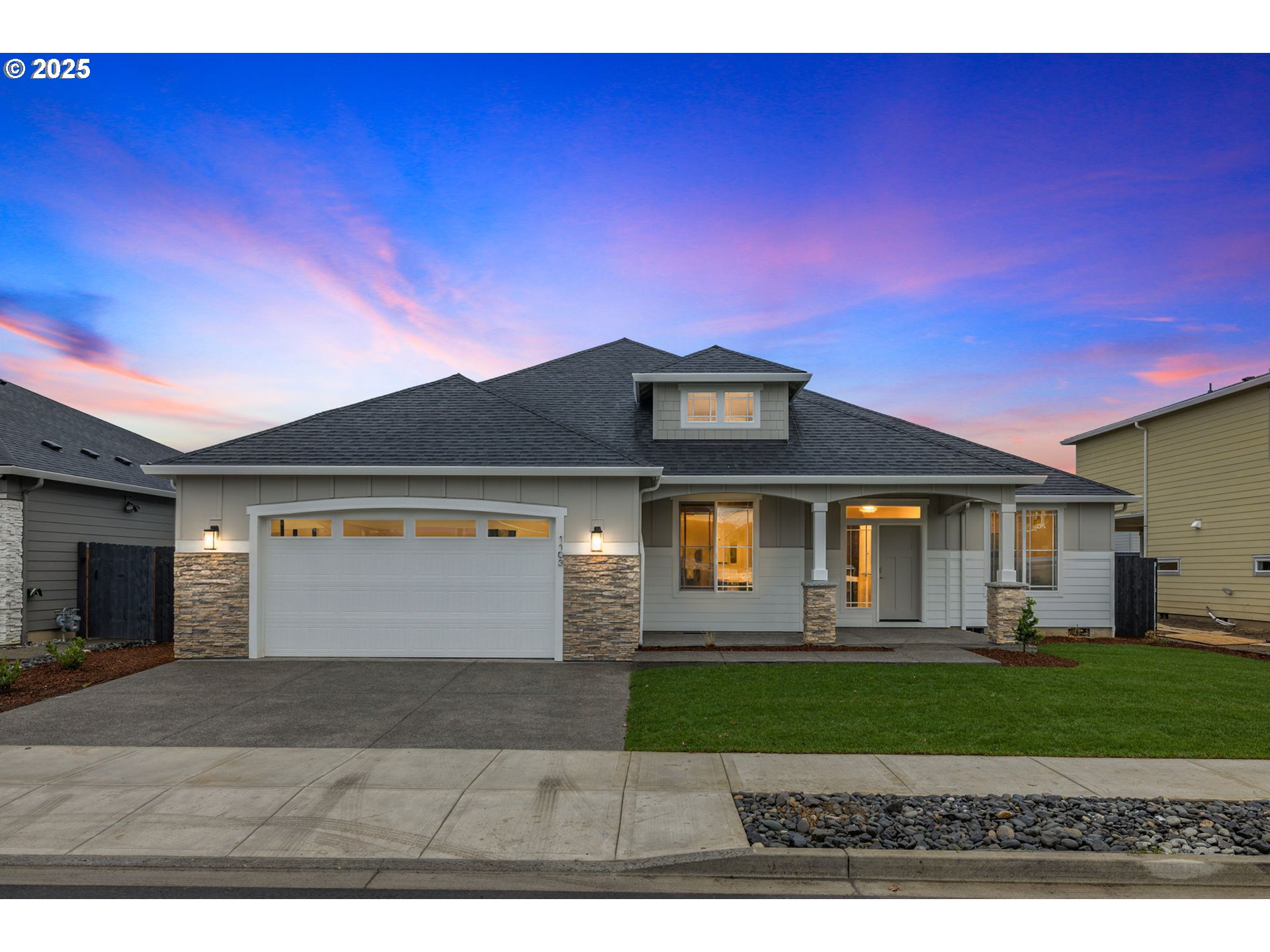 Photo 1 of 44 — 1103 S MOUNTAIN PL, Ridgefield, WA 98642
