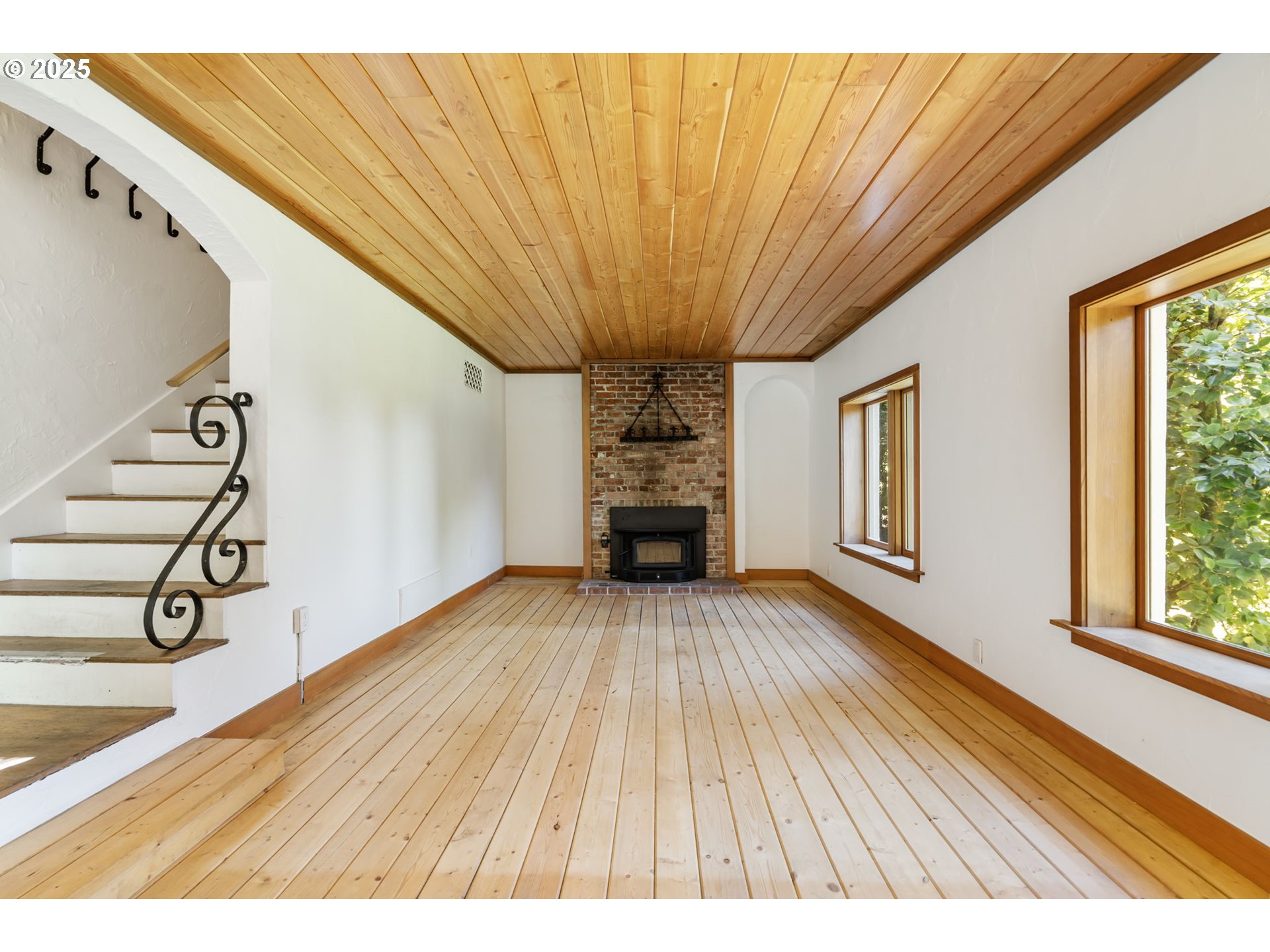 3366 NW FRANKLIN CT