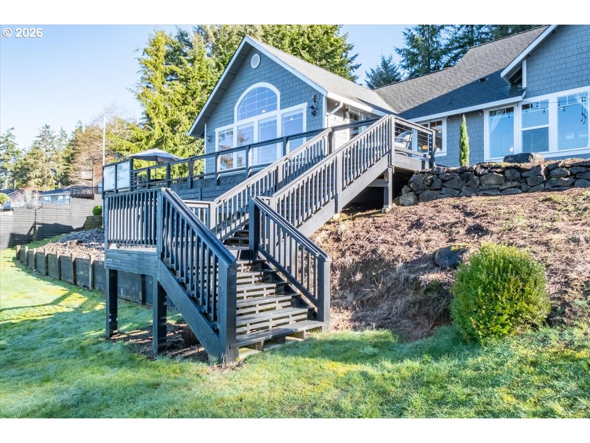 2095 NE EAST DEVILS LAKE RD