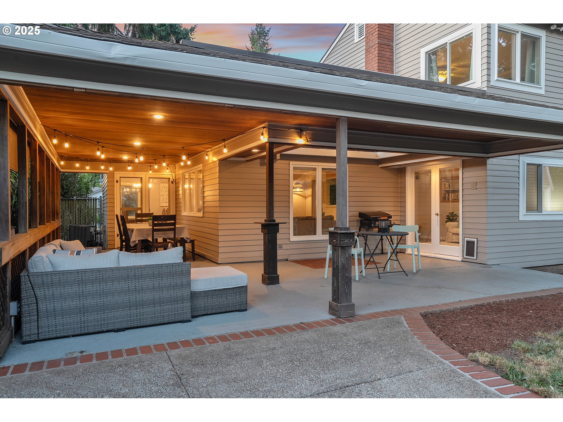 Gladstone, Oregon 97027, United States, 4 Bedrooms Bedrooms, ,2 BathroomsBathrooms,Residential,Active,178264