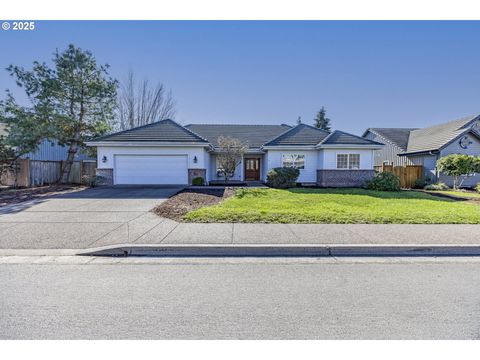 3136 RIVERBEND AVE Eugene OR 97408