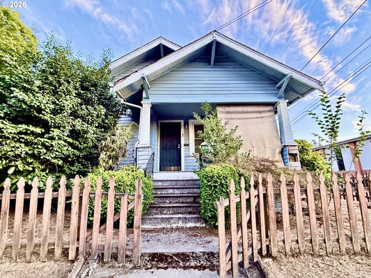 9102 NE GLISAN ST, PORTLAND, OR 97220 - Image 0561da7cf6a7663bbe58f2cd18f08ec3/3506642387