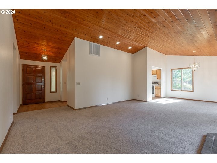 2736 MAGNOLIA WAY