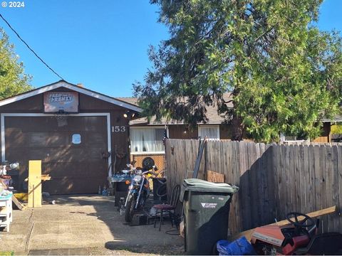 A home in Roseburg