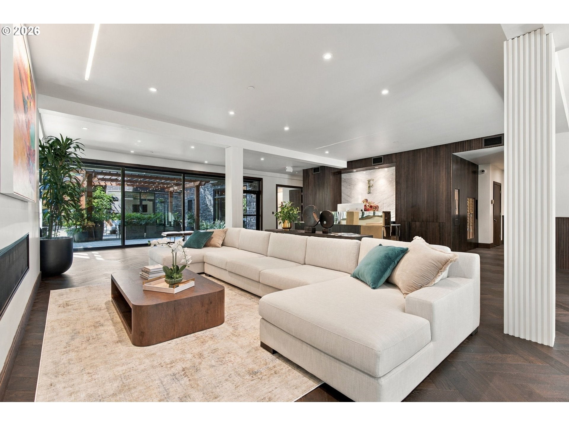 21 D AVE 5