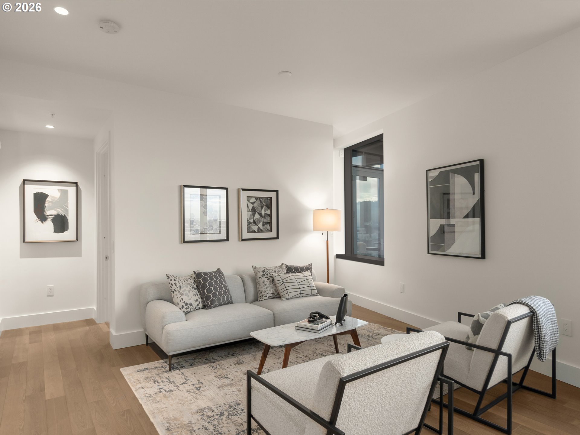 550 SW 10TH AVE 2804