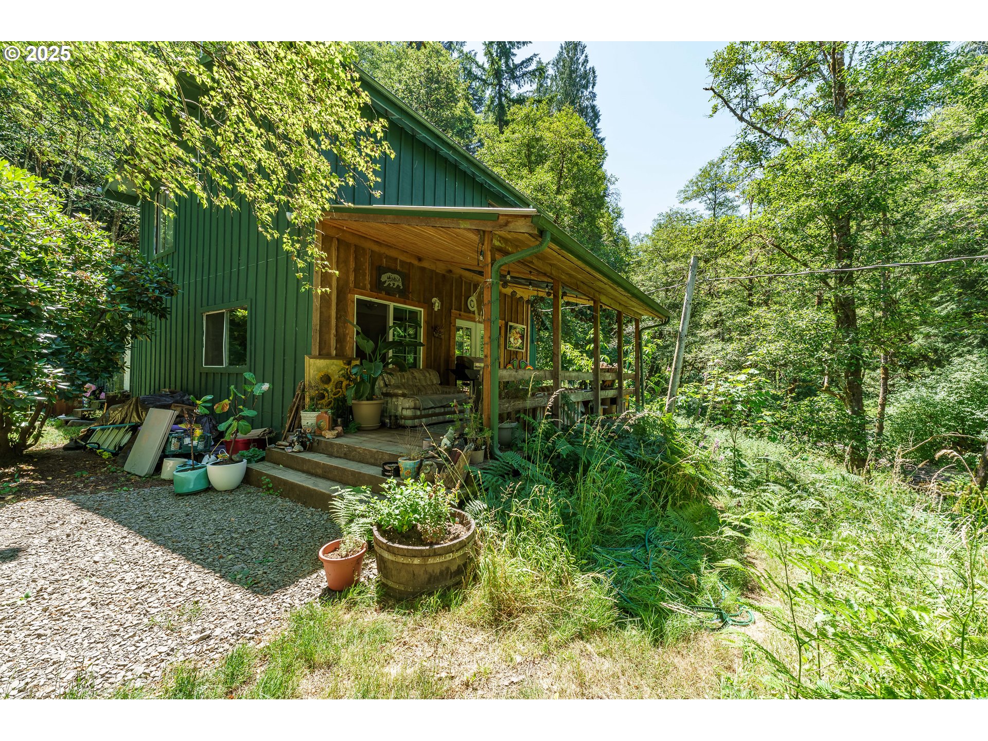 145 WOODEN BRIDGE RD