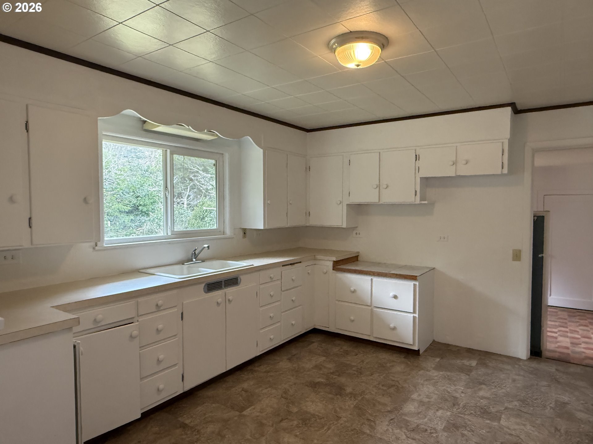 42710 SILVER SPRINGS RD