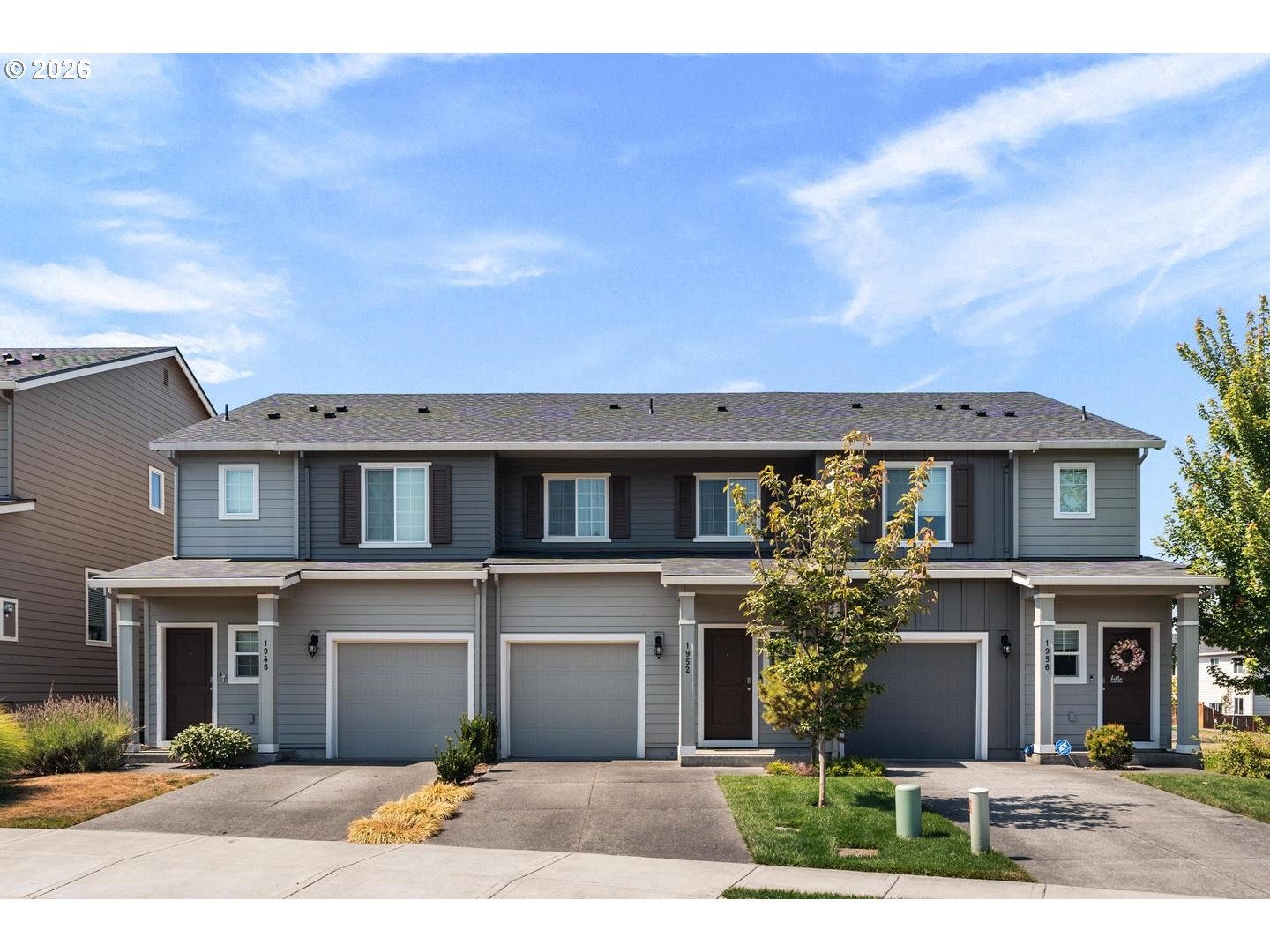 1952 NE 117TH CT