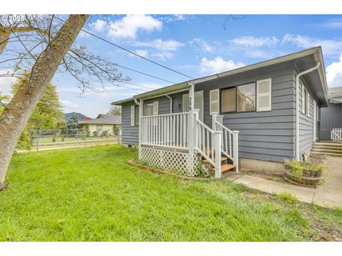 380 Weaver Ave, Myrtle Creek, OR 97457 - MLS#: 248333509
