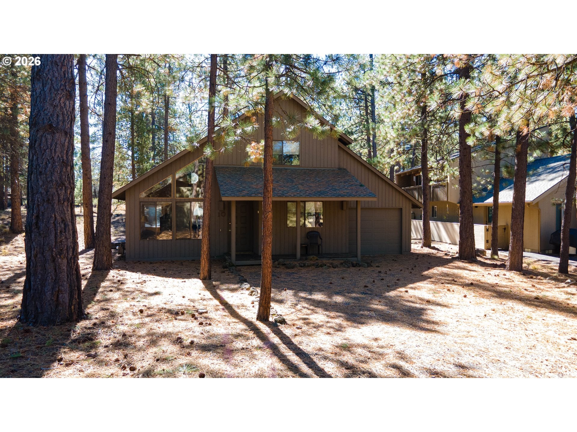 10 ASHWOOD LN