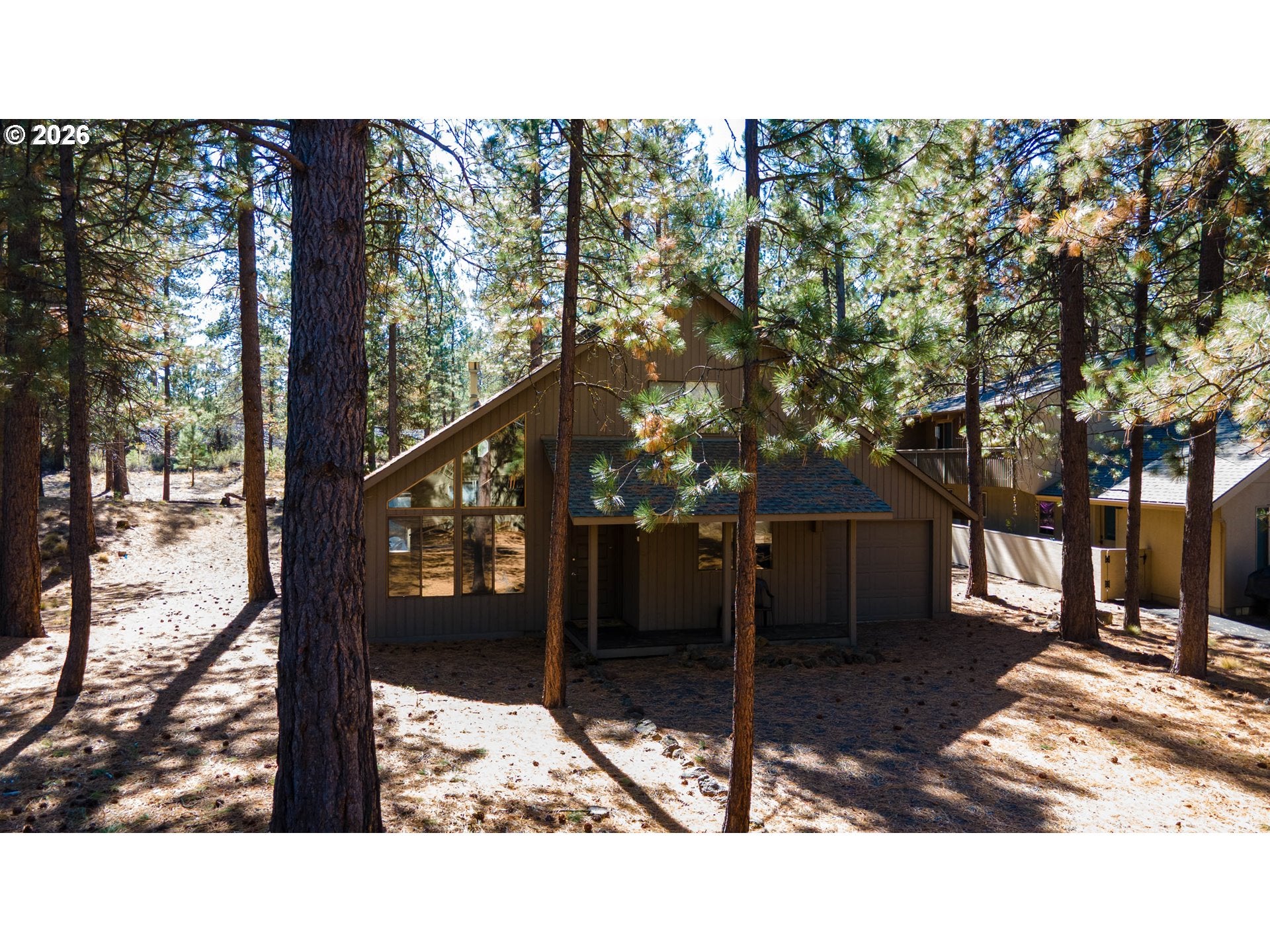 10 ASHWOOD LN
