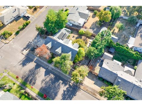 A home in Stayton