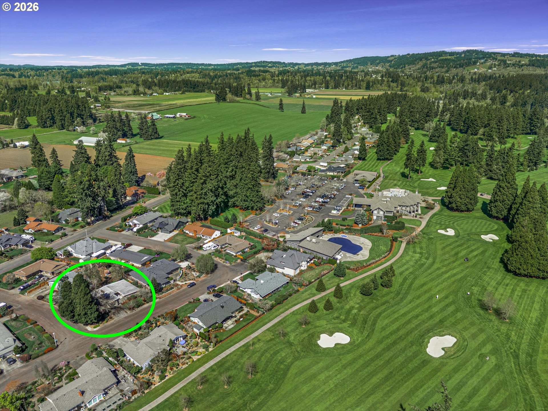 2205 N COUNTRY CLUB DR
