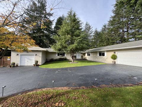 1099 PARKVIEW DR Brookings OR 97415