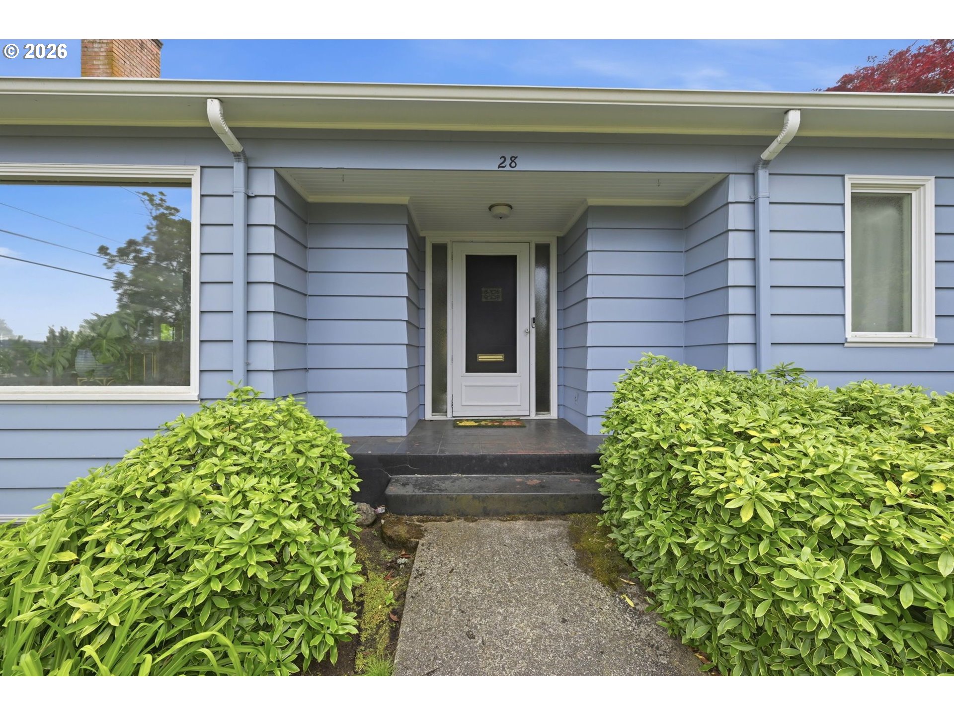 28 W 22nd AVE