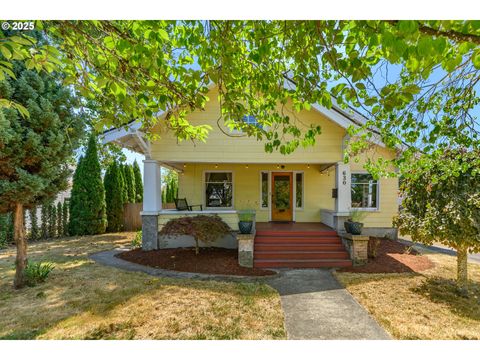 Photo of 630 SE 1st St, McMinnville, OR 97128 (MLS # 191165979)