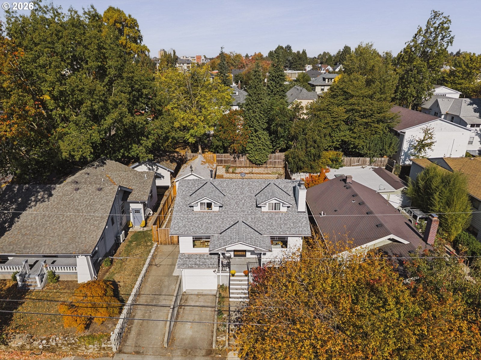 2015 SE PINE ST