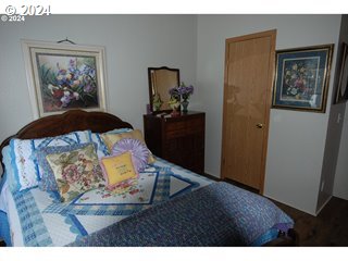 810 NEW ST