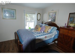 810 NEW ST