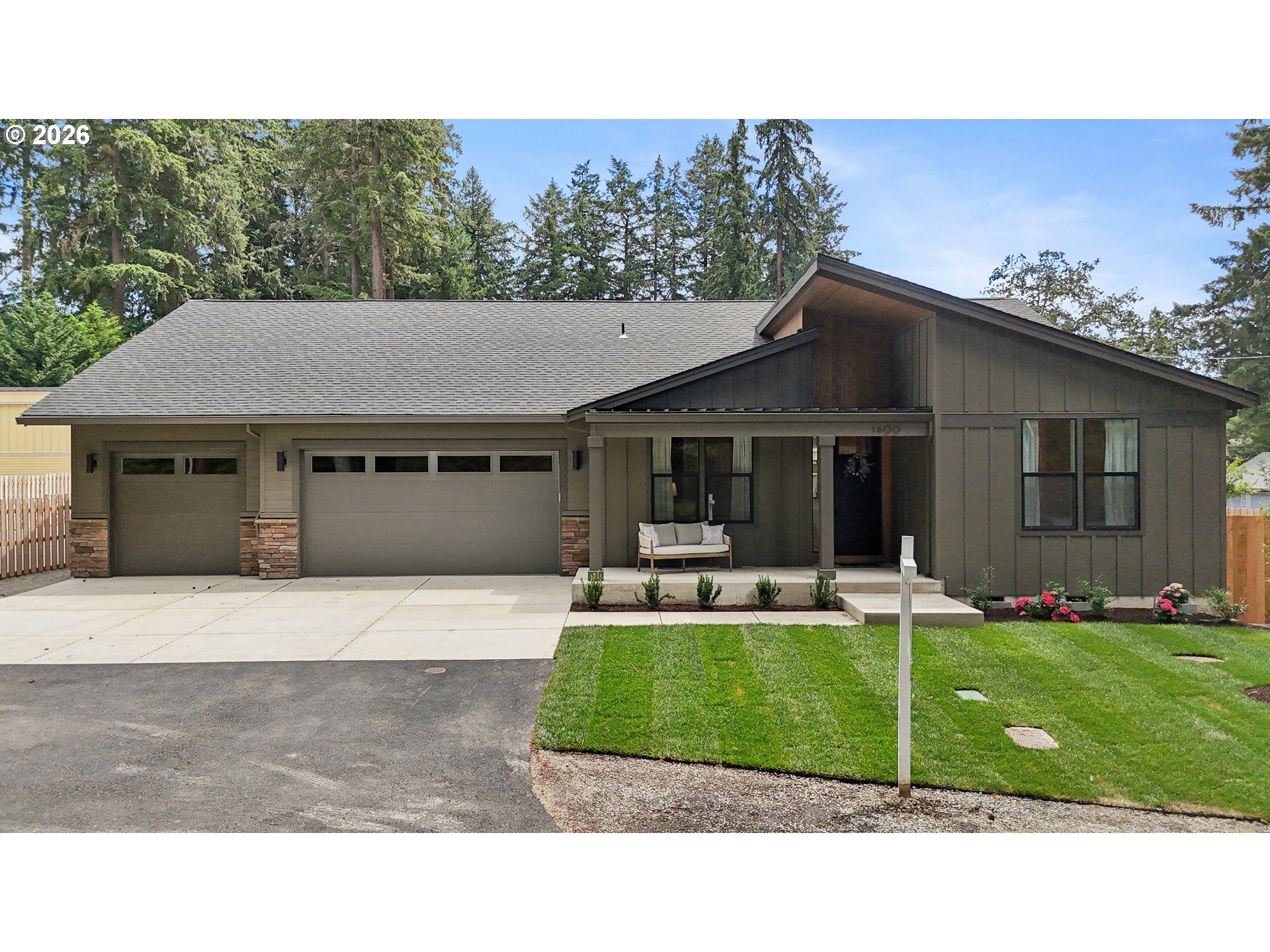 1400 SE River Forest RD