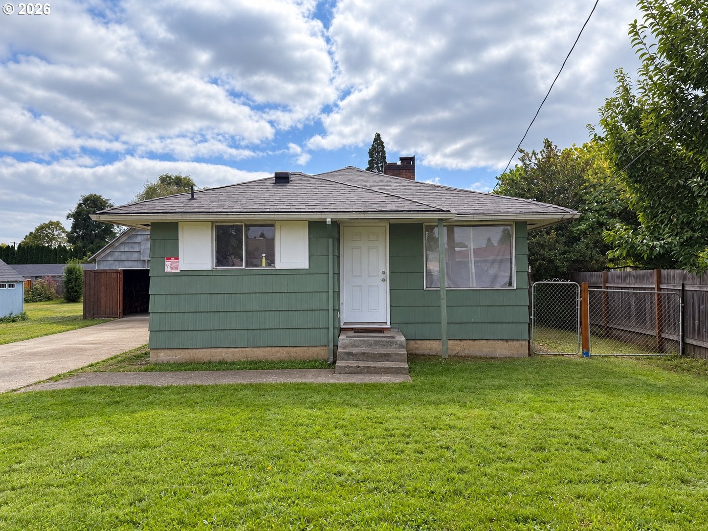 2812 19TH AVE