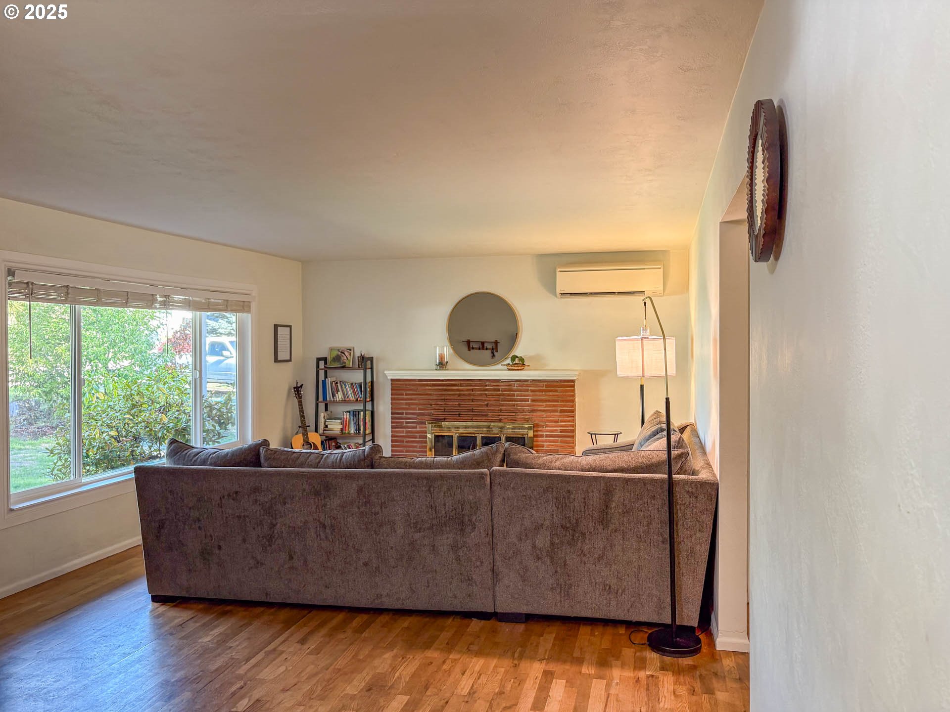 1575 NW BEAUMONT AVE