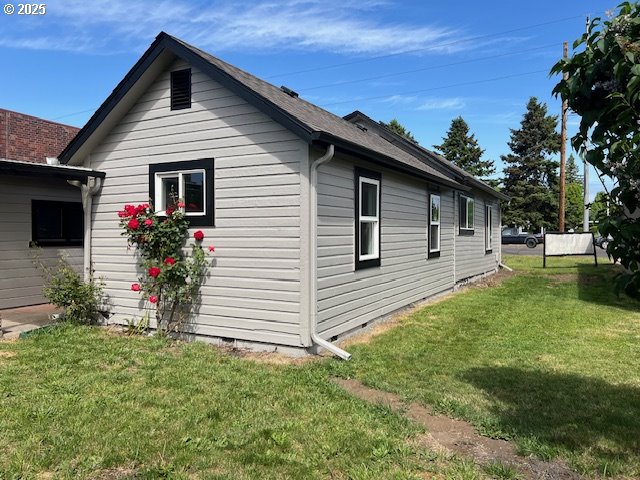 443 S HWY 99E