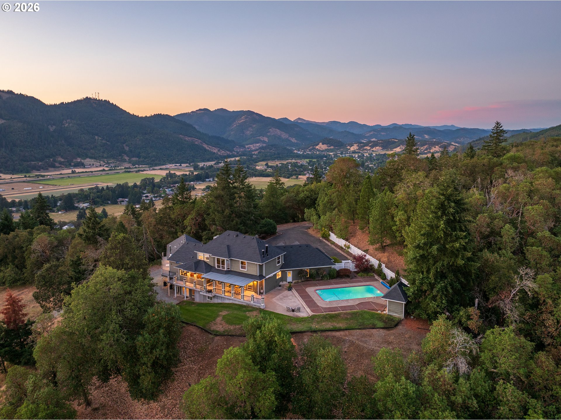 317 AKER DR