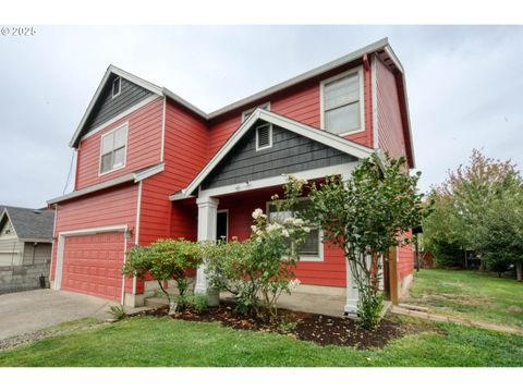 Photo of 3228 NE Daffodil Dr, McMinnville, OR 97128 (MLS # 302750996)