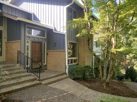 90 WHEATHERSTONE PL Lake Oswego OR 97035