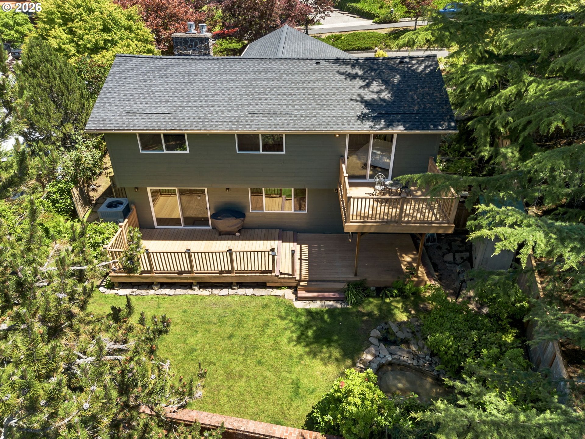 1105 SW 10TH DR