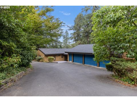 1993 FIRCREST DR Eugene OR 97403