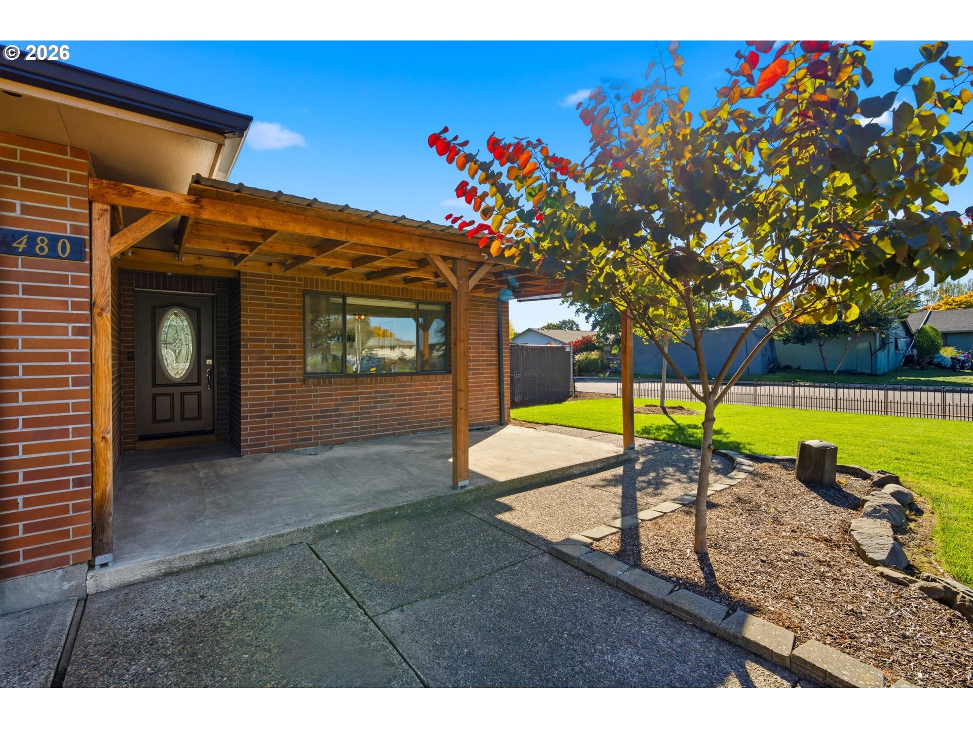 480 SW RUSS CT