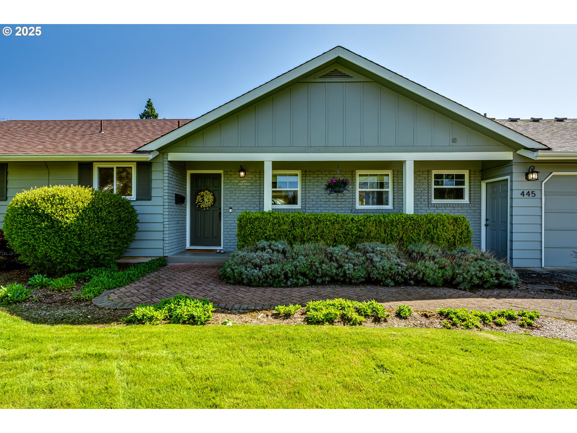 445 HAZEL CT
