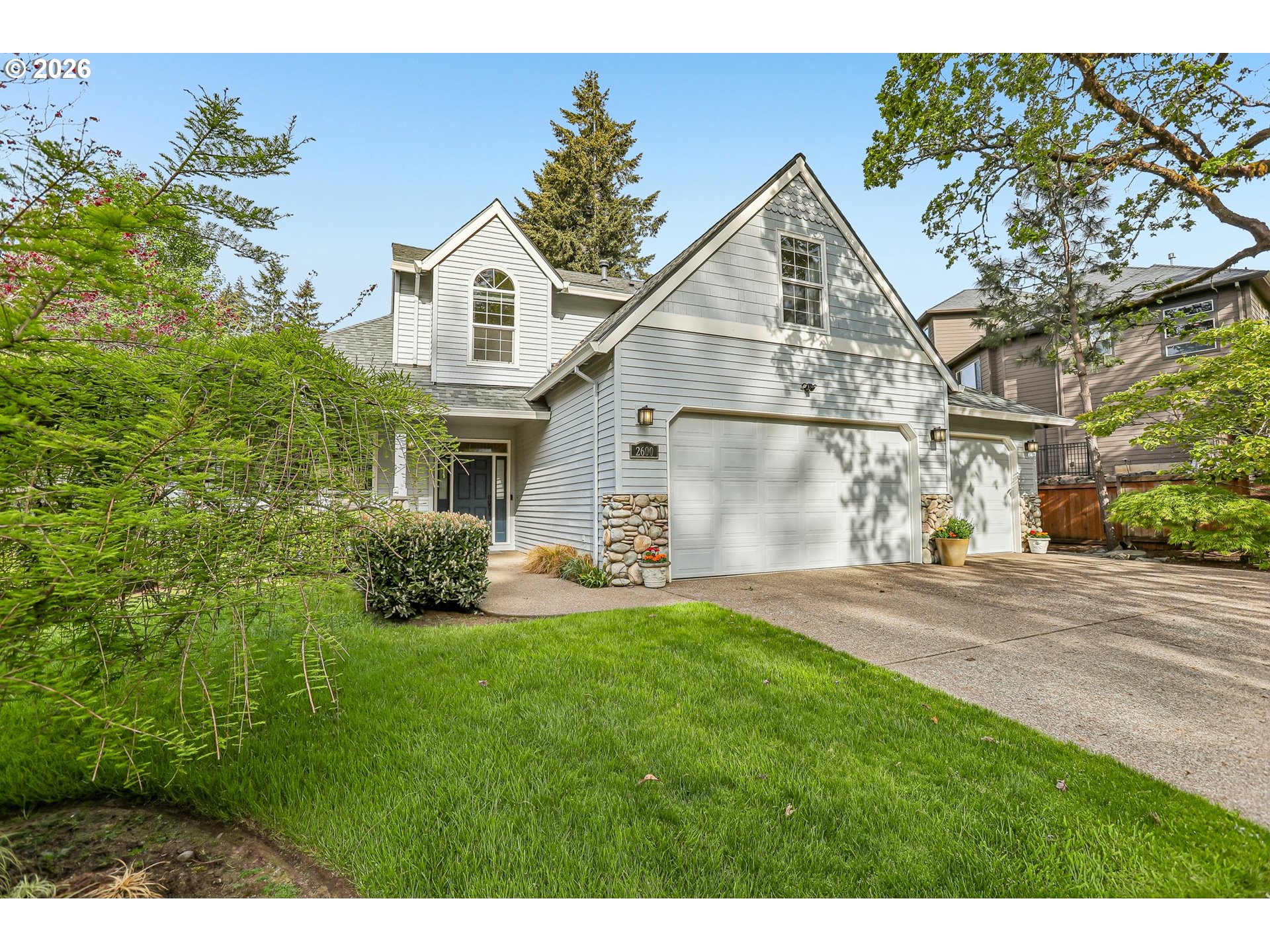 2600 COEUR D ALENE DR