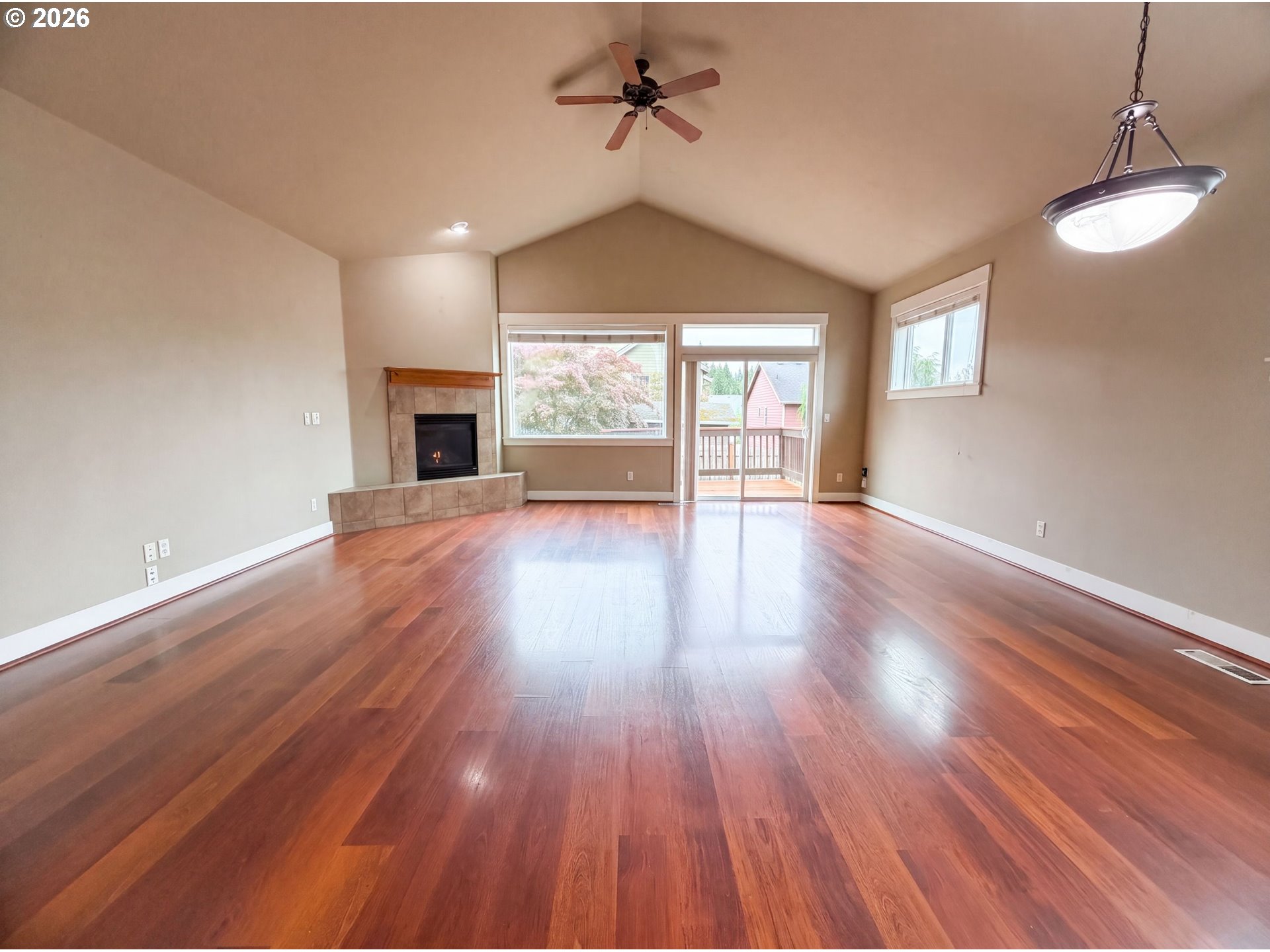 39570 WALL ST