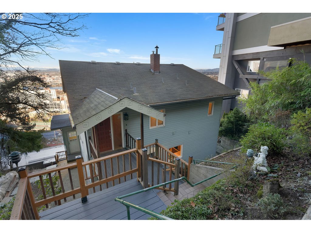 2604 SW Buckingham AVE