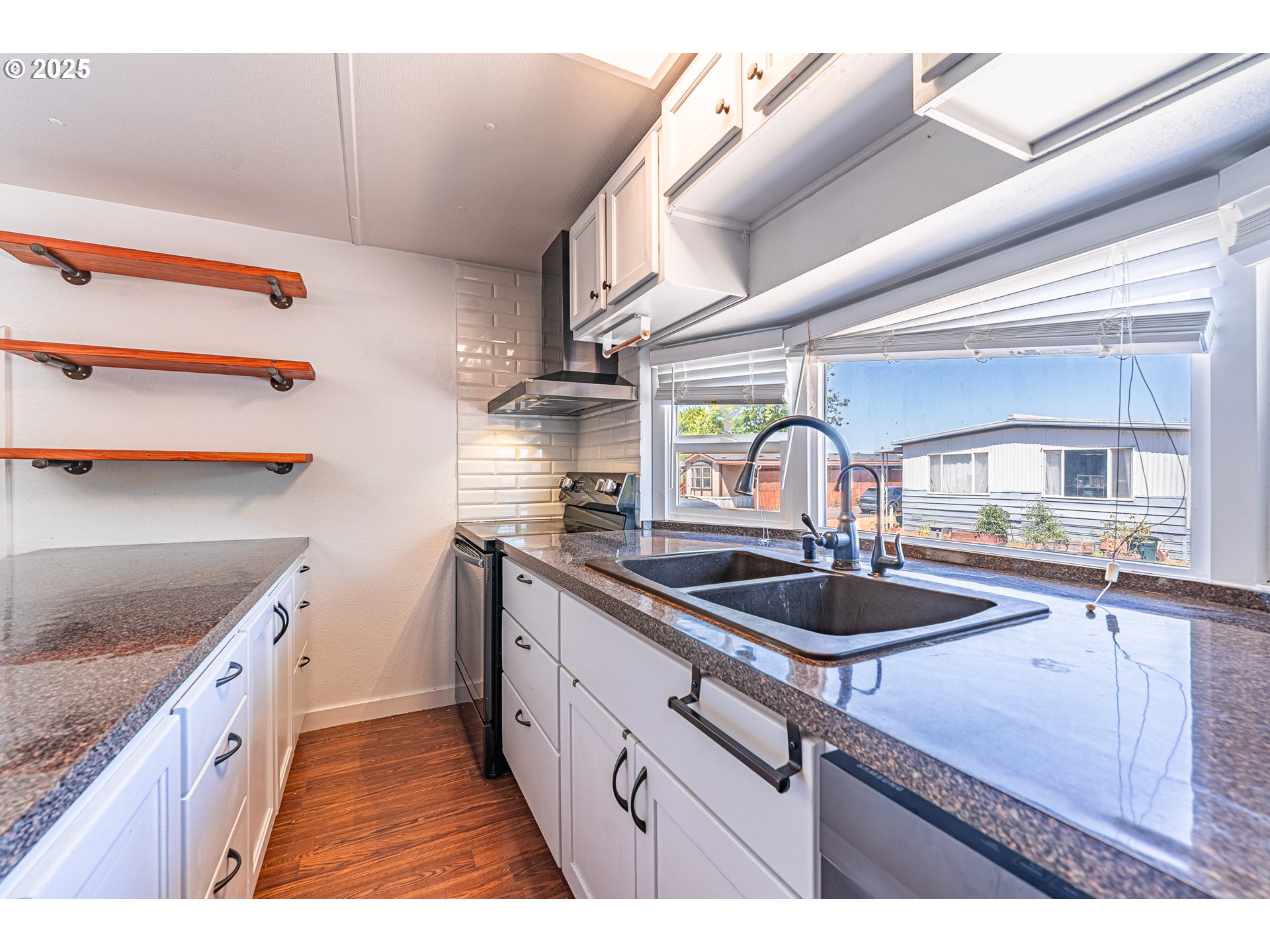 1415 S BERTELSEN RD 152