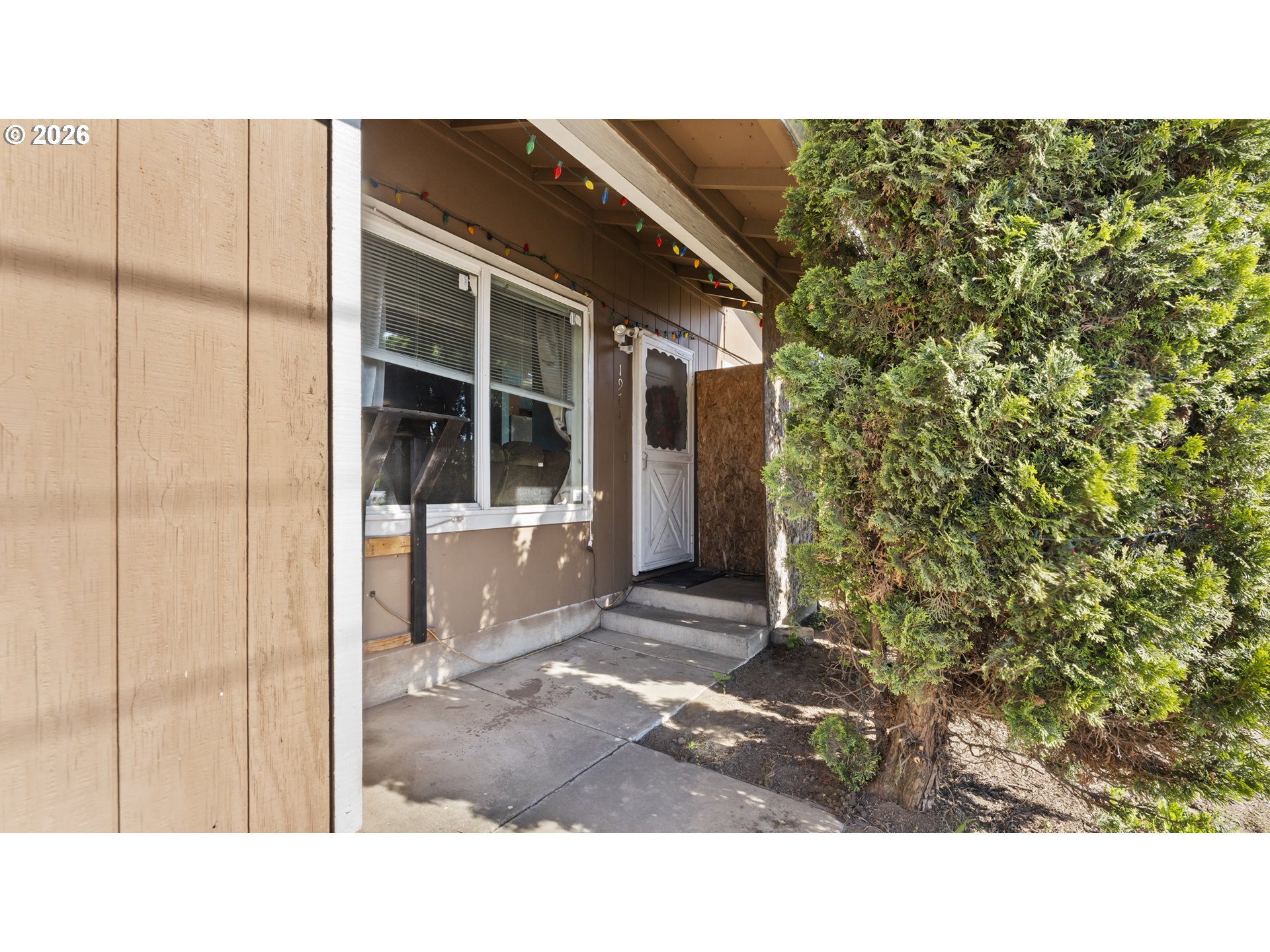 1977 ECHO HOLLOW RD