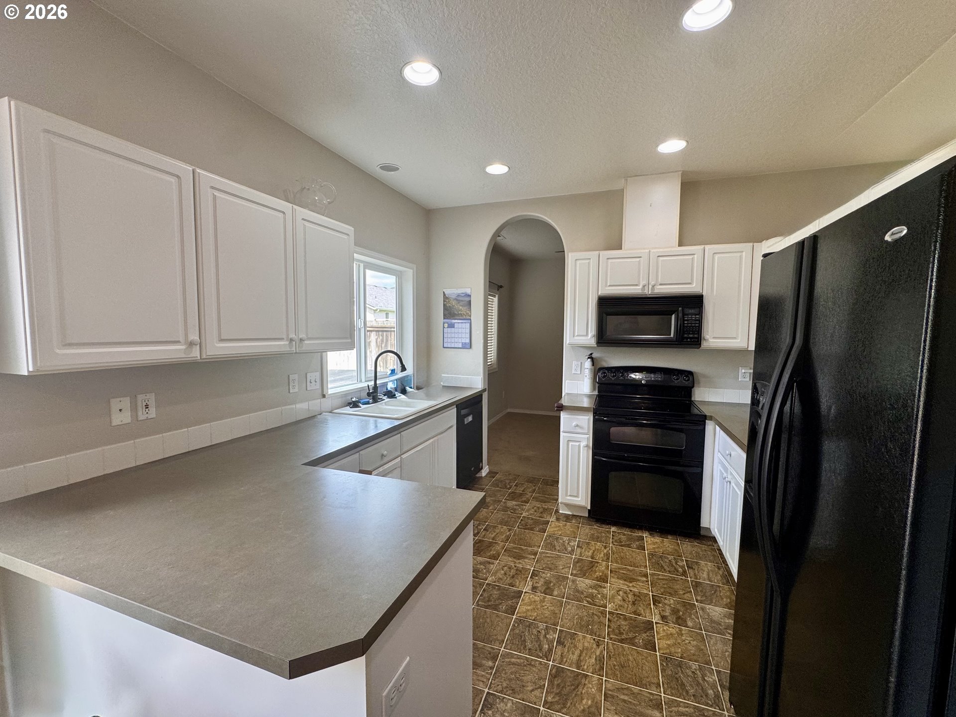 310 W 13TH ST